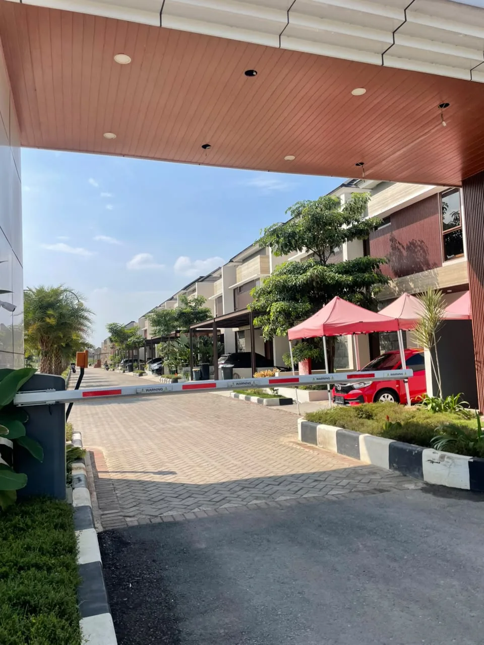 Akses depan automatic gate system GPA The Luxury